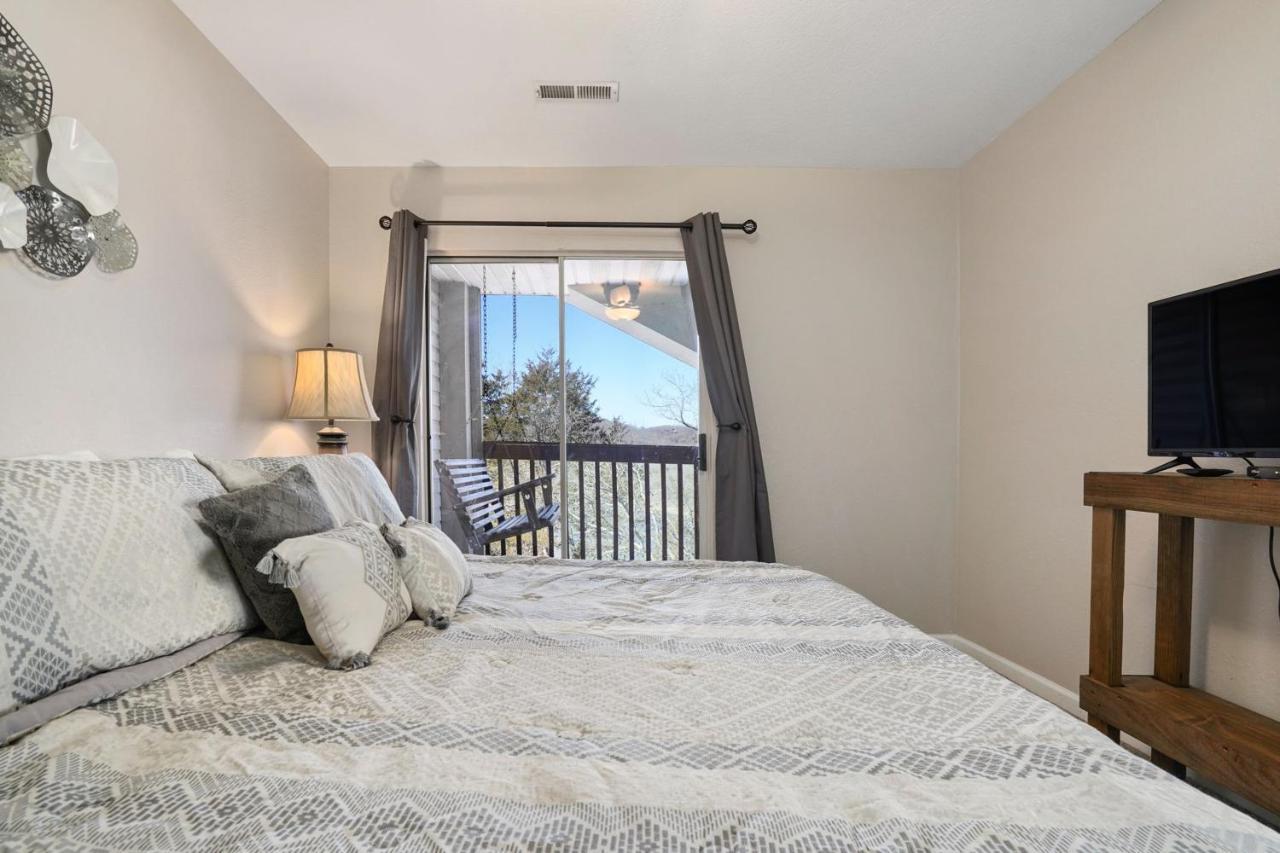Eagle Nest Resort Pristine Dream Branson Bagian luar foto